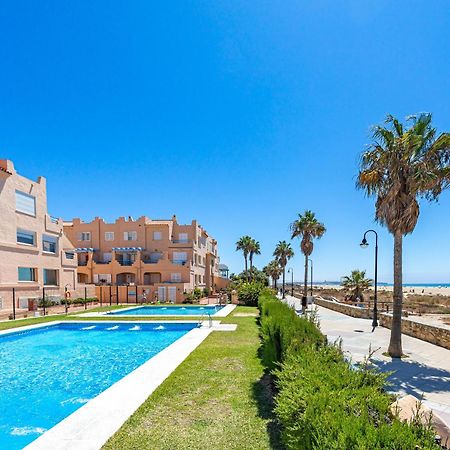 Beachfront, Pool, Terrace, Garage & Fibre Internet Тарифа Екстериор снимка