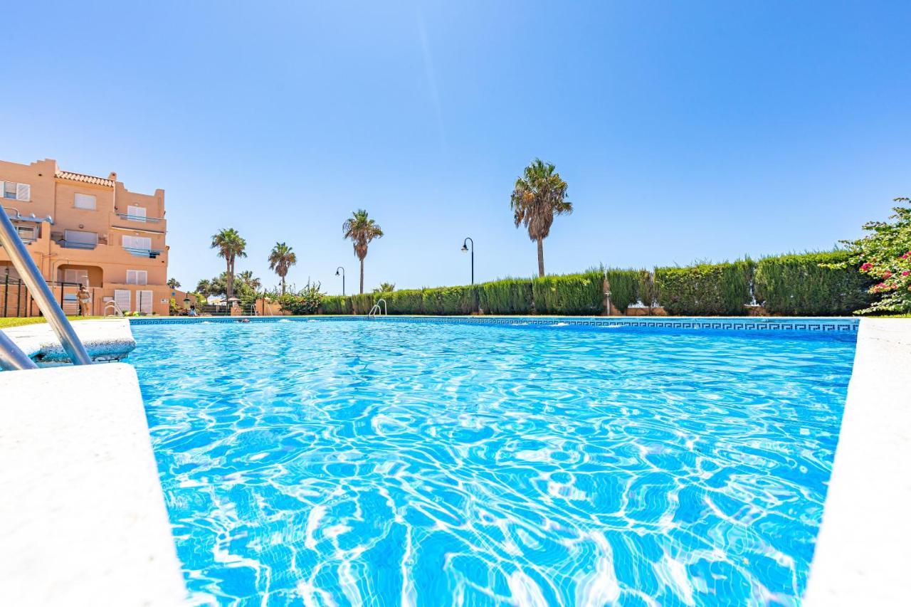 Beachfront, Pool, Terrace, Garage & Fibre Internet Тарифа Екстериор снимка